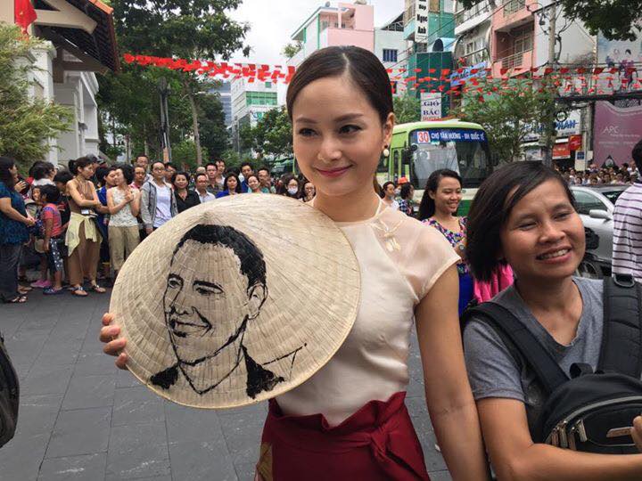Lan Phương, Khánh Thi hào hứng gặp Tổng thống Obama - 1