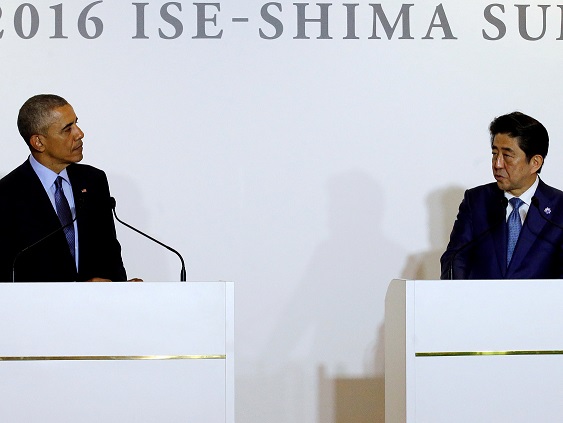 Ông Obama bị Thủ tướng Nhật &#34;rầy la&#34; công khai - 1