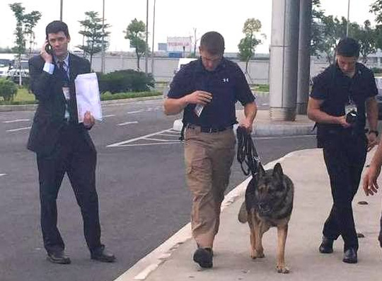 Chó nghiệp vụ theo bảo vệ TT Obama mang hàm Đại úy - 1