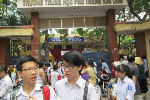 Thí sinh không có hộ khẩu ở Hà Nội đăng ký dự thi lớp 10 ở đâu? - 1