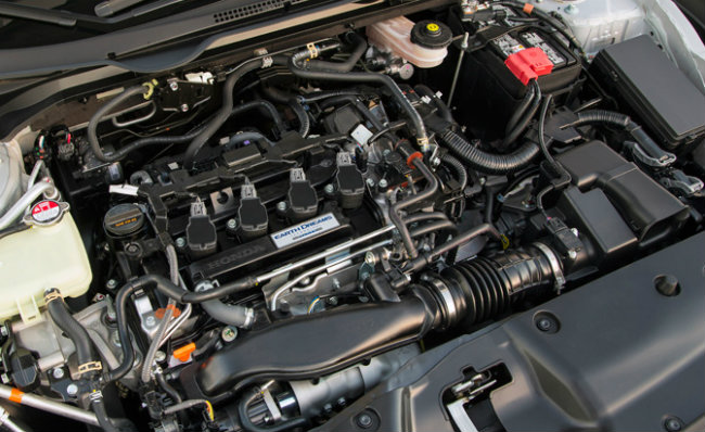 Động cơ tăng áp, kết cấu 4 xy-lanh, dung tích 1.5L của Honda. Gần đây Honda Civic 2016 đã giành được nhiều phản hồi tích cực từ giới hâm mộ. Xe trang bị động cơ tăng áp có dung tích 1,5L, sản sinh công suất 174 mã lực, đi kèm với hộp số CVT cho khả năng tiêu thụ nhiên liệu chỉ 31 mpg (~7,58L/100Km) đường phố và 42 mpg (~5,6L/100Km) đường cao tốc.
