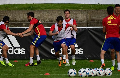 Euro 2016, Tây Ban Nha: Công thức Iniesta + De Gea - 1