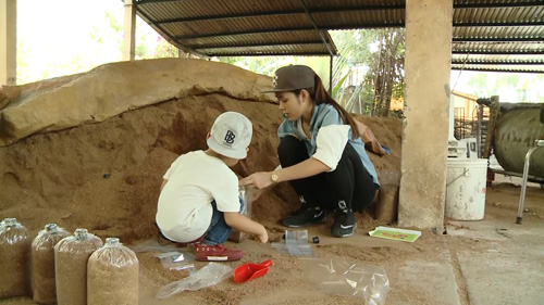 Diệp Bảo Ngọc, Thùy Dương khoe con trên gameshow truyền hình - 5