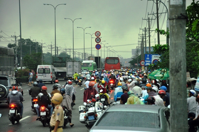 Ảnh: Khói lửa bao trùm công ty nệm Vạn Thành - 12