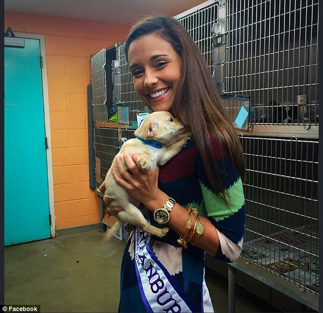 Hoa hậu 17 tuổi ở Mỹ bị bắt vì gian dối để trốn học - 6