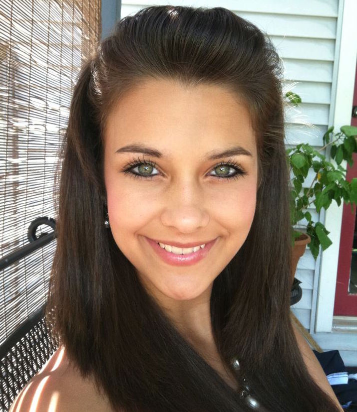 Hoa hậu 17 tuổi ở Mỹ bị bắt vì gian dối để trốn học - 7