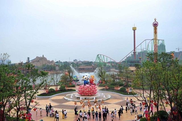 Tỉ phú giàu nhất TQ mở công viên &#34;đè bẹp&#34; Disney Land - 5