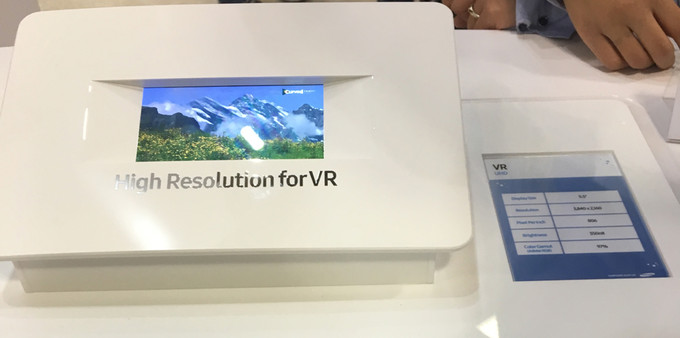 Samsung trình làng màn hình 4K 5,5 inch, chuyên sử dụng cho VR - 1