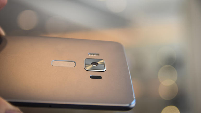 Bộ nhớ RAM lên tới 6GB