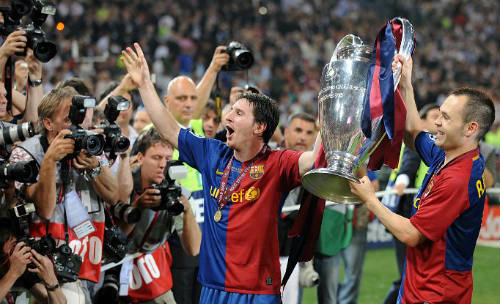 Vừa có cúp C1, Ronaldo vẫn thua xa Messi về danh hiệu - 2
