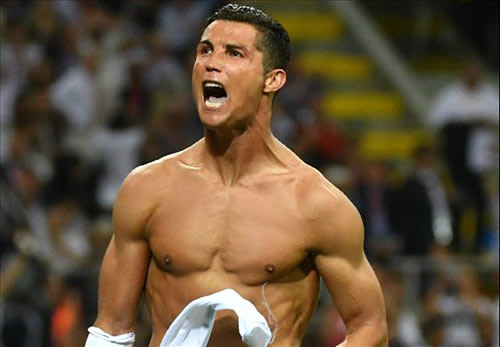 Ronaldo "độc hành" giải Cầu thủ hay nhất cúp C1 - 1