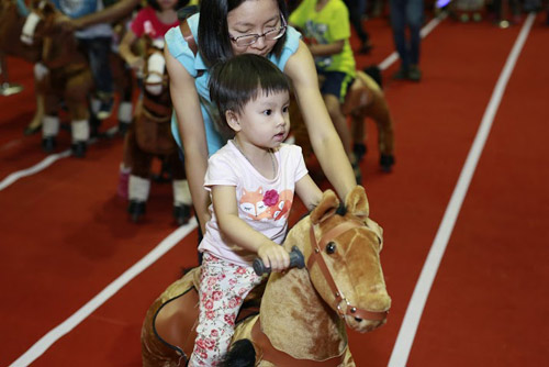 Trò chơi thủ công, vận động hút trẻ em Sài Gòn - 11