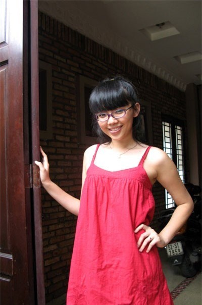 Xuân Mai, Hồng Quế quá khác thời thơ bé - 6