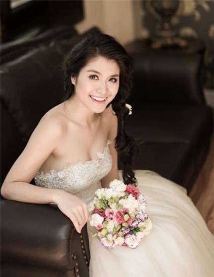 Xuân Mai, Hồng Quế quá khác thời thơ bé - 12