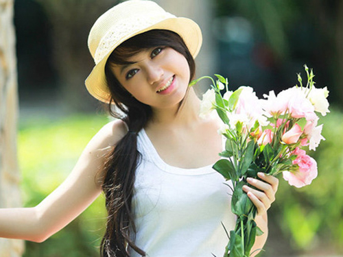 Xuân Mai, Hồng Quế quá khác thời thơ bé - 10