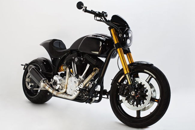 Công ty sản xuất môtô Arch Motorcycle của ngôi sao phim "Ma trận" là Keanu Reeves xác nhận mẫu siêu mô tô KRGT-1 đã nhận được giấy phép chứng nhận tại nhiều bang, và sẵn sàng nhận đơn đặt hàng với giá 78.000 USD.