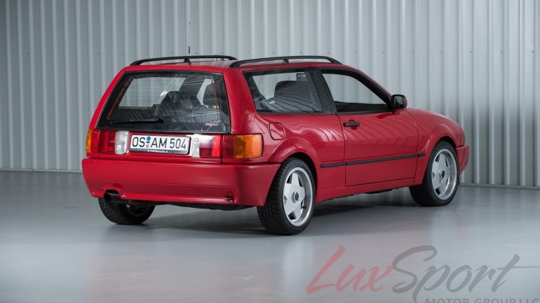 Magnum Volkswagen Corrado "độc" được rao bán 50.000 USD - 2