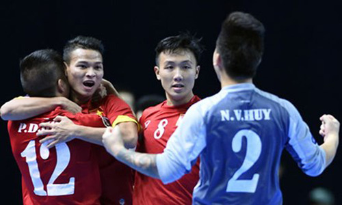 Futsal chạy đua với FIFA World Cup 2016 - 1