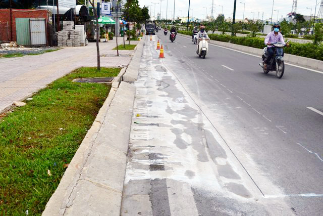 Cấm xe trên đại lộ đẹp nhất TPHCM để sửa chữa - 2