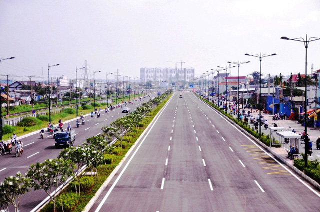 Cấm xe trên đại lộ đẹp nhất TPHCM để sửa chữa - 3