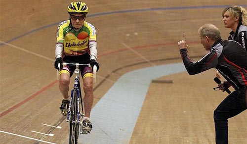 Cụ ông 85 tuổi lọt top kỷ lục TG nhờ 4 lần leo Fansipan - 3