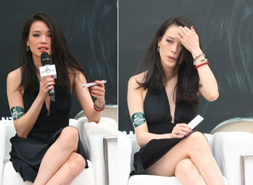 Những pha tốc váy khiến sao châu Á khó xử - 3