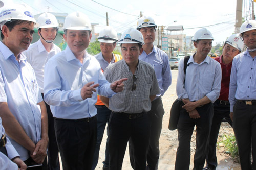 Bộ trưởng Bộ GTVT kiểm tra tiến độ thi công cầu Ghềnh - 3