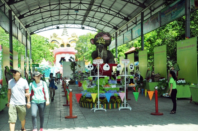 Trái cây khổng lồ hội tụ ở Sài Gòn - 18