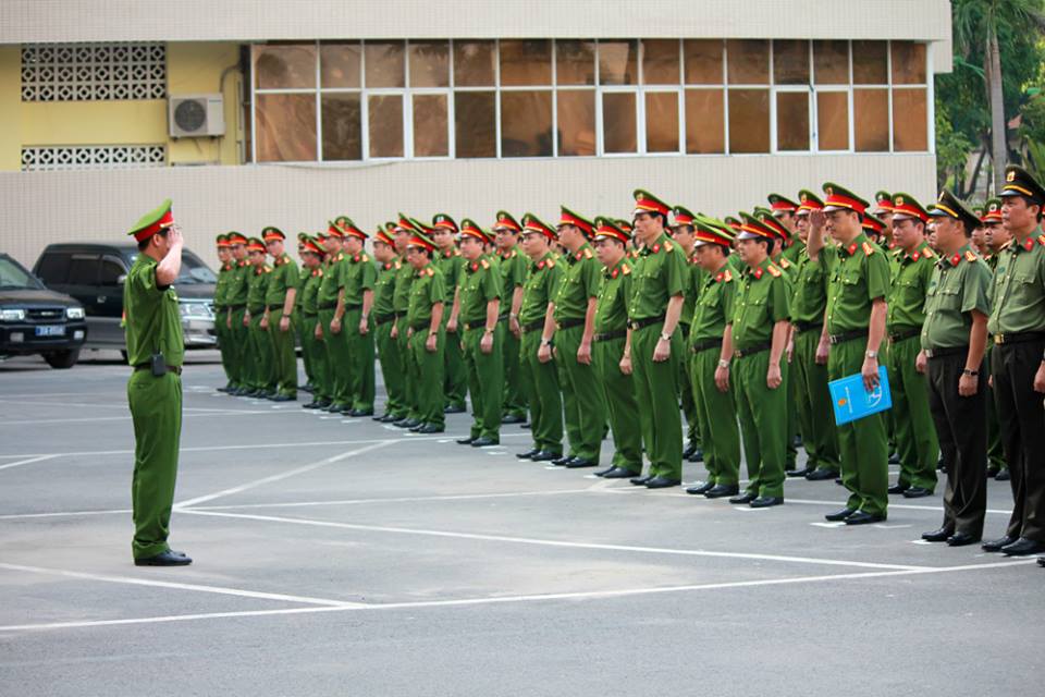 Ảnh: Trang phục xuân hè mới của ngành công an - 2
