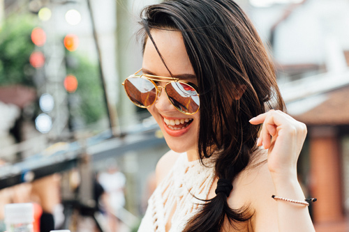 Thiếu nữ nóng bỏng "thiêu đốt' tiệc bể bơi ở Hà Nội - 5