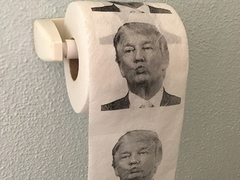 Giấy toilet in hình Donald Trump bán chạy không ngờ - 1