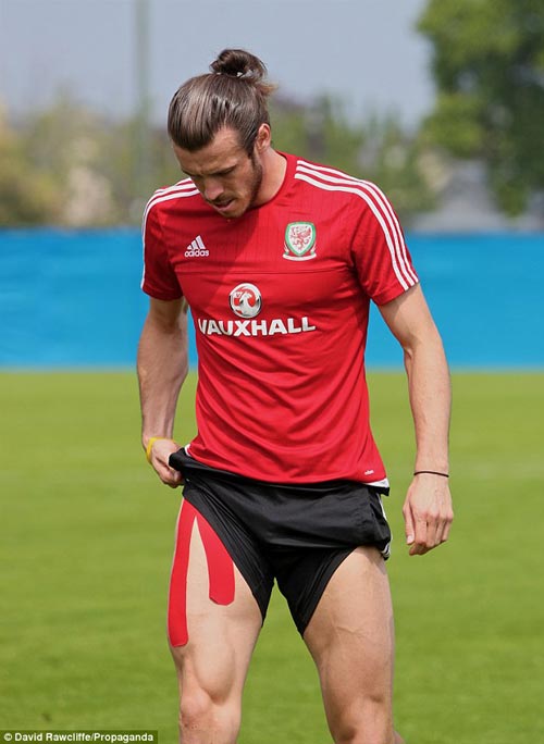 Euro còn 3 ngày: Bale khoe bắp chân cực khủng - 1