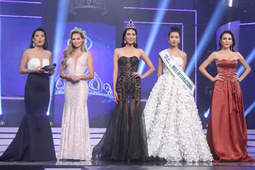 Người đẹp Đà Nẵng cao 1m80 là tân hoa khôi Áo dài! - 11