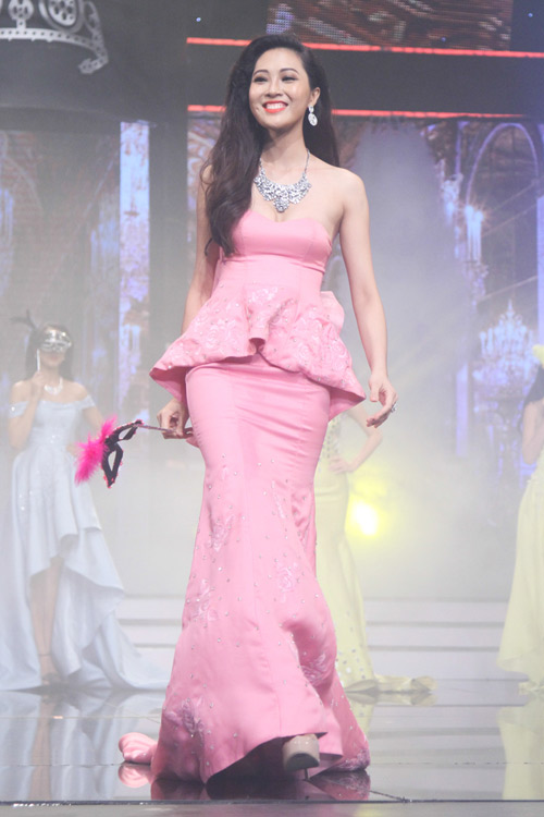 Người đẹp Đà Nẵng cao 1m80 là tân hoa khôi Áo dài! - 14