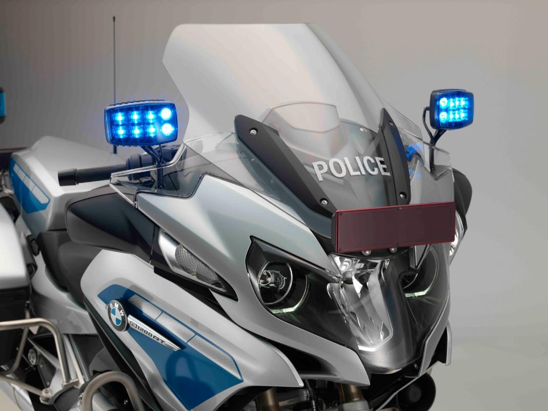 BMW tung 3 mẫu xe phân khối lớn cho lực lượng cảnh sát - 7