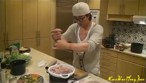 Cuộc sống vương giả của "ông trùm" điển trai nhất HQ - 11