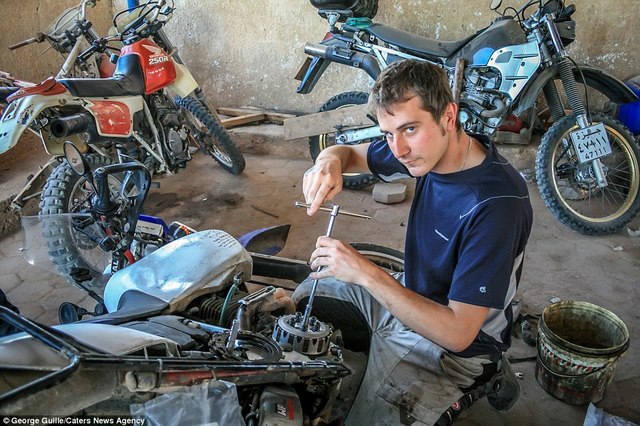 Anh: 9 năm ngao du thiên hạ quãng đường 4 vòng trái đất - 14