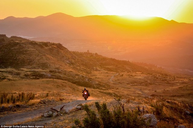 Anh: 9 năm ngao du thiên hạ quãng đường 4 vòng trái đất - 15