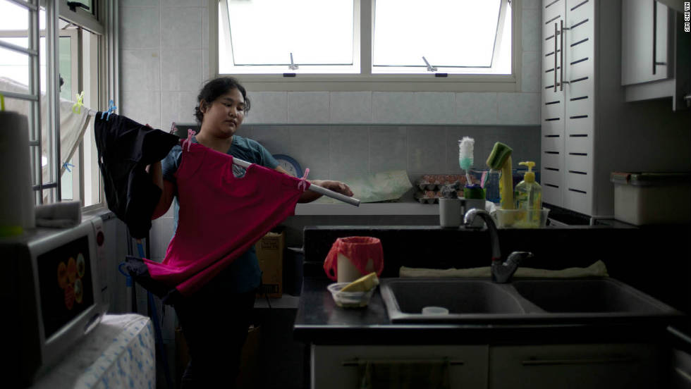 Singapore: Osin pha nước tiểu vào sữa của con chủ nhà - 2