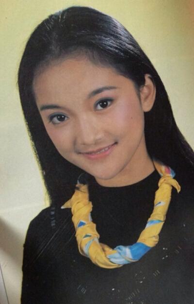 Ngỡ ngàng với nhan sắc Châu Tấn năm 16 tuổi - 13