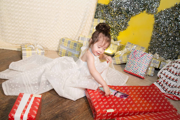 Elly Trần tổ chức sinh nhật sớm cho con gái yêu - 9