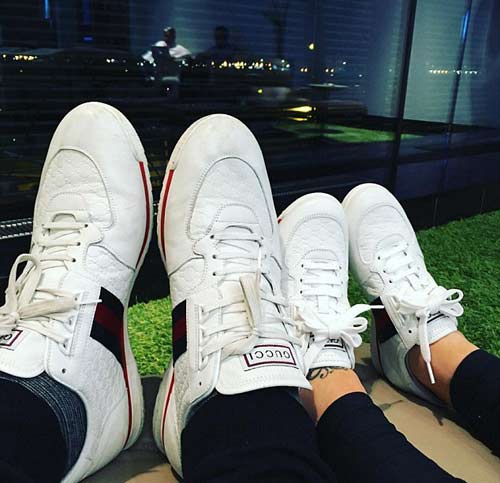 “Thần thor” & bạn gái: Cặp đôi đũa lệch tuyệt trần - 4