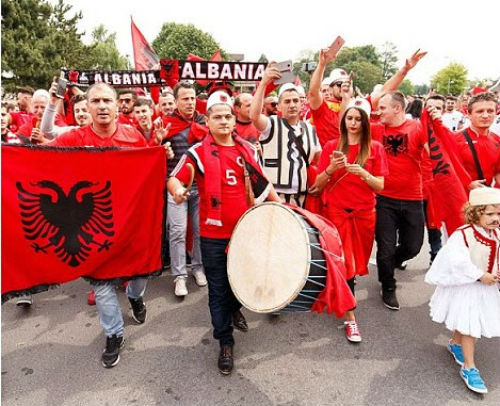 Truc tiep Albania vs Thuy Sy
