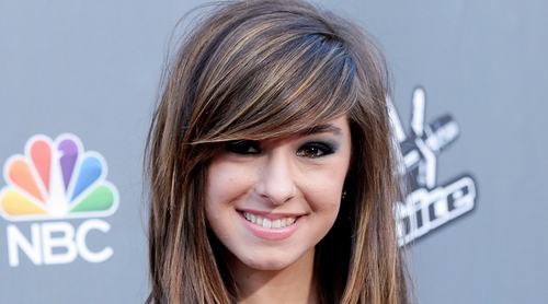 Những điều chưa biết về nữ ca sĩ vừa bị bắn chết - 3