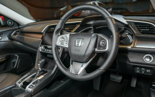 Honda civic 2016 về malaysia khách hàng việt ngóng chờ