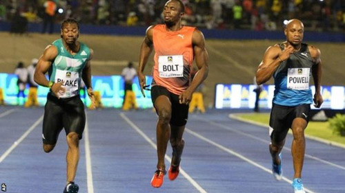 Usain Bolt bị vấp, suýt ngã vẫn cho đối thủ "hít khói" - 1