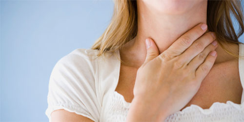 Trị mụn bằng kháng sinh đường uống có thể gây viêm họng - 1