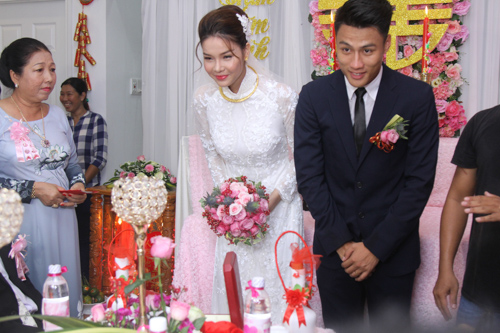 Hôn lễ Hồng Quân và Kỳ Hân