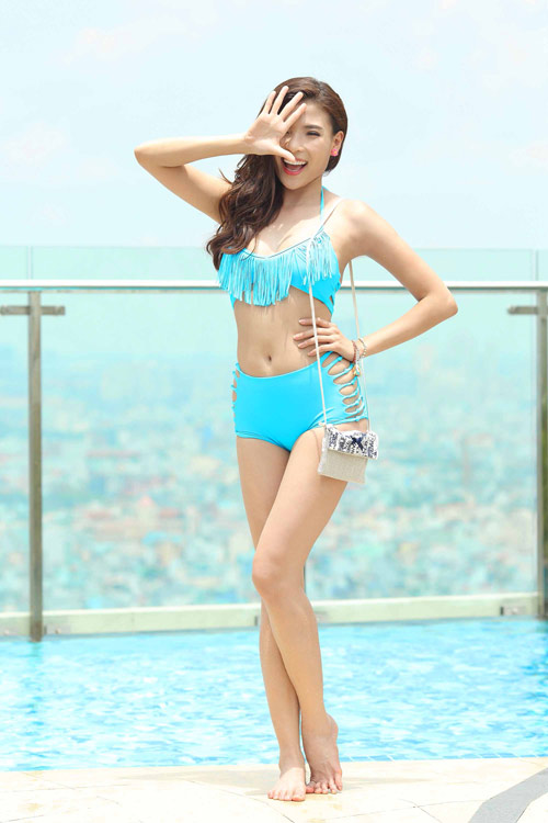Ngắm Thúy Diễm, Hồng Loan khoe dáng cùng bikini - 1