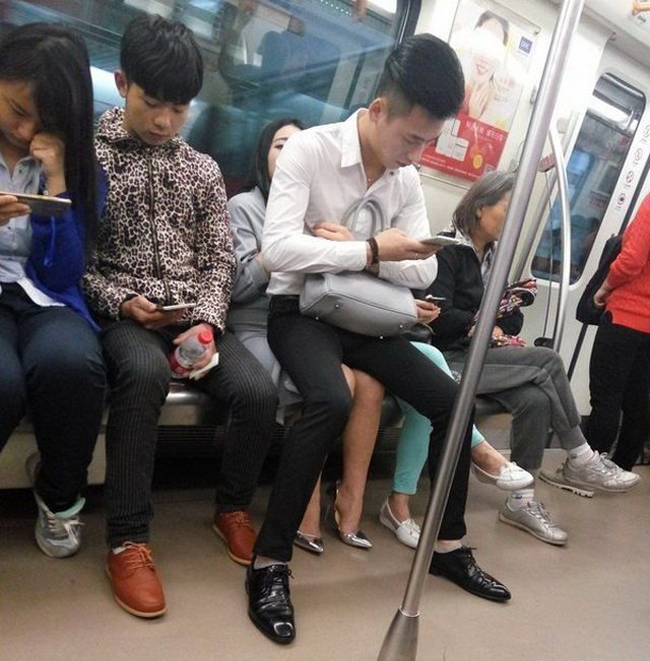 Em sẽ "nâng đỡ" anh mọi lúc mọi nơi.